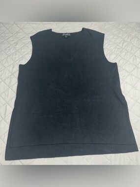 Marled Black V-Neck Knit Sleeveless Top